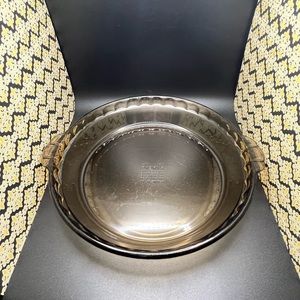 Vintage Pyrex Amber Brown Clear Glass #229 Pie Plate Dish Pan 9 3/4”